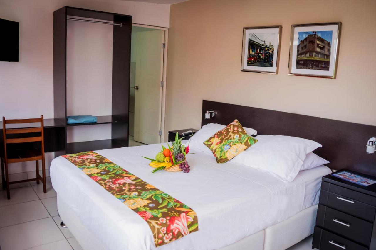Hostal "Centrika" Tarapoto Exteriör bild