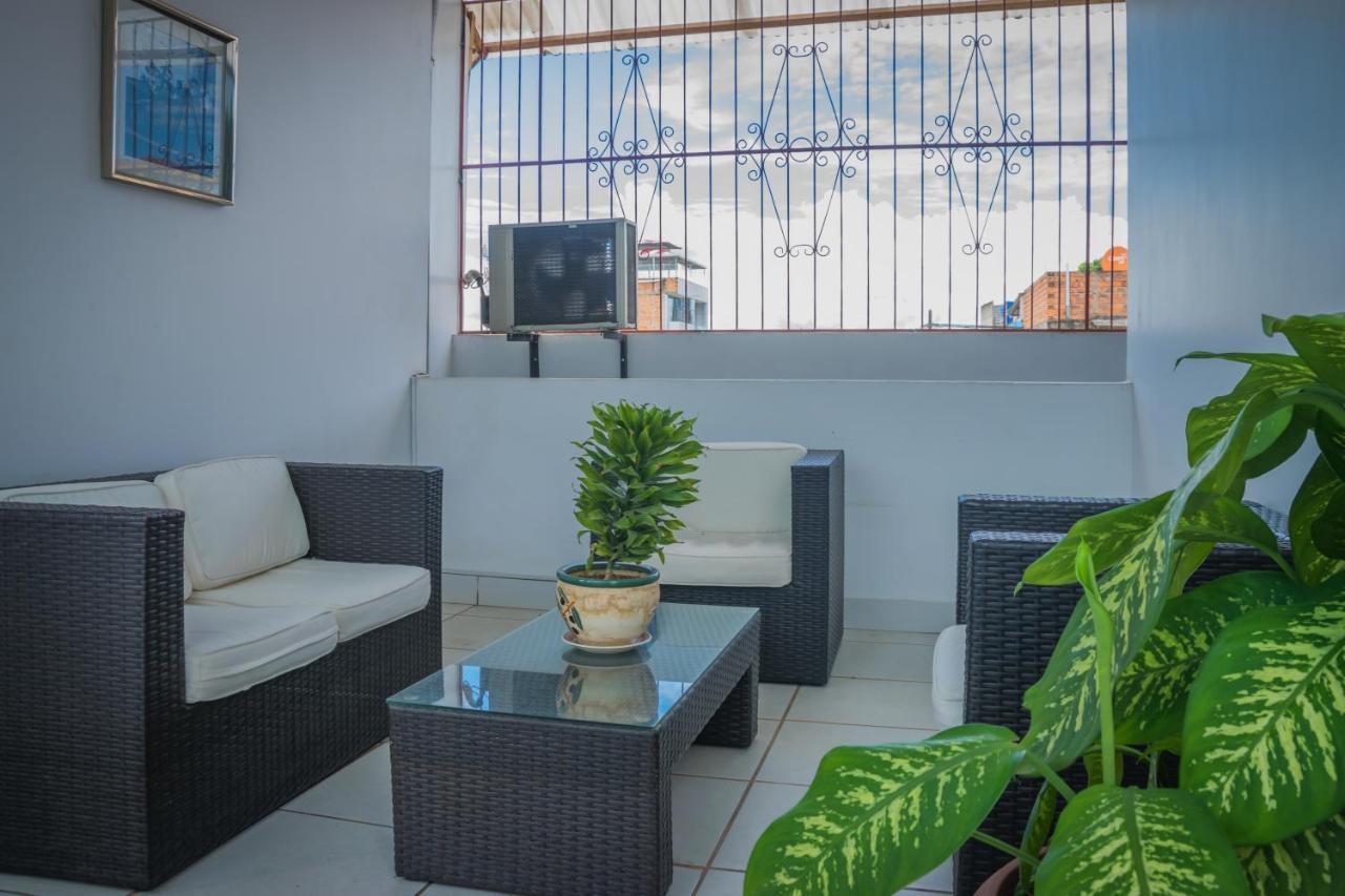 Hostal "Centrika" Tarapoto Exteriör bild