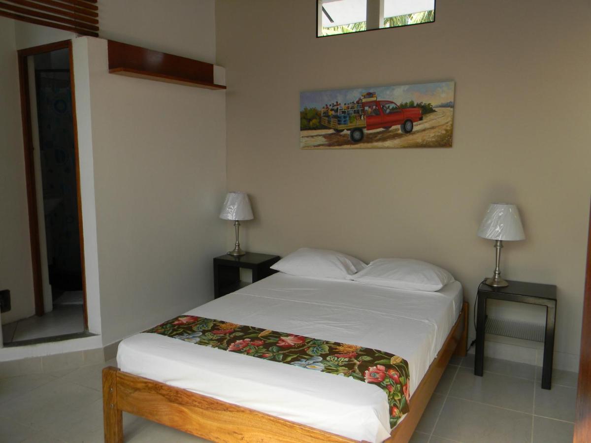 Hostal "Centrika" Tarapoto Exteriör bild